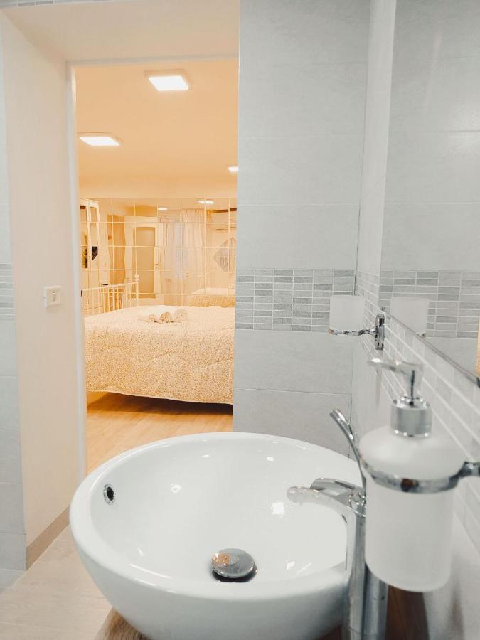 Interno25 Lägenhet Taranto Exteriör bild